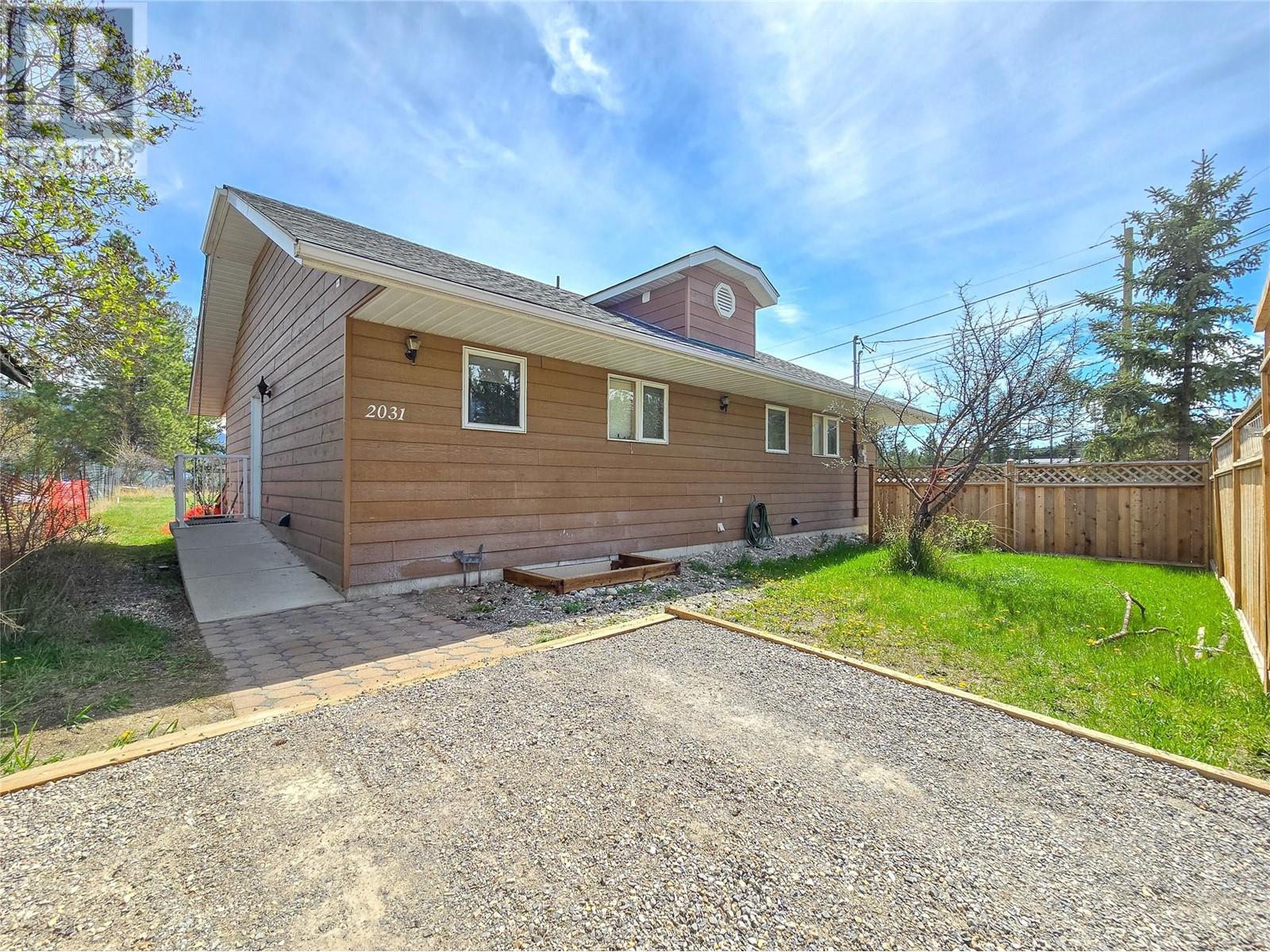 2031 13th Avenue, Invermere, British Columbia  V0A 1K4 - Photo 12 - 10344502
