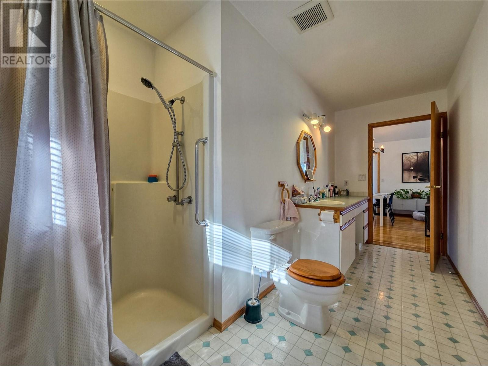 2031 13th Avenue, Invermere, British Columbia  V0A 1K4 - Photo 33 - 10344502