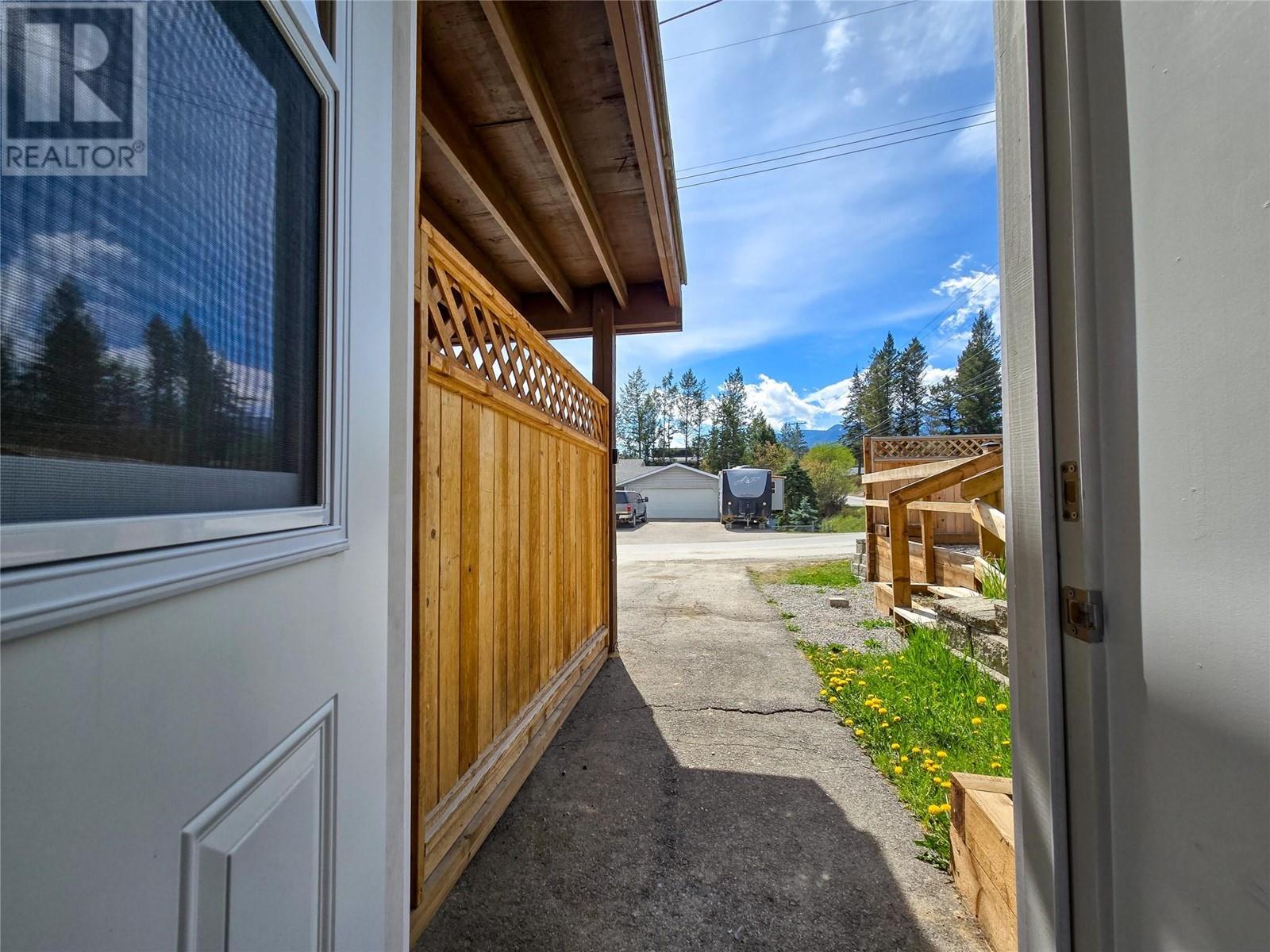 2031 13th Avenue, Invermere, British Columbia  V0A 1K4 - Photo 49 - 10344502