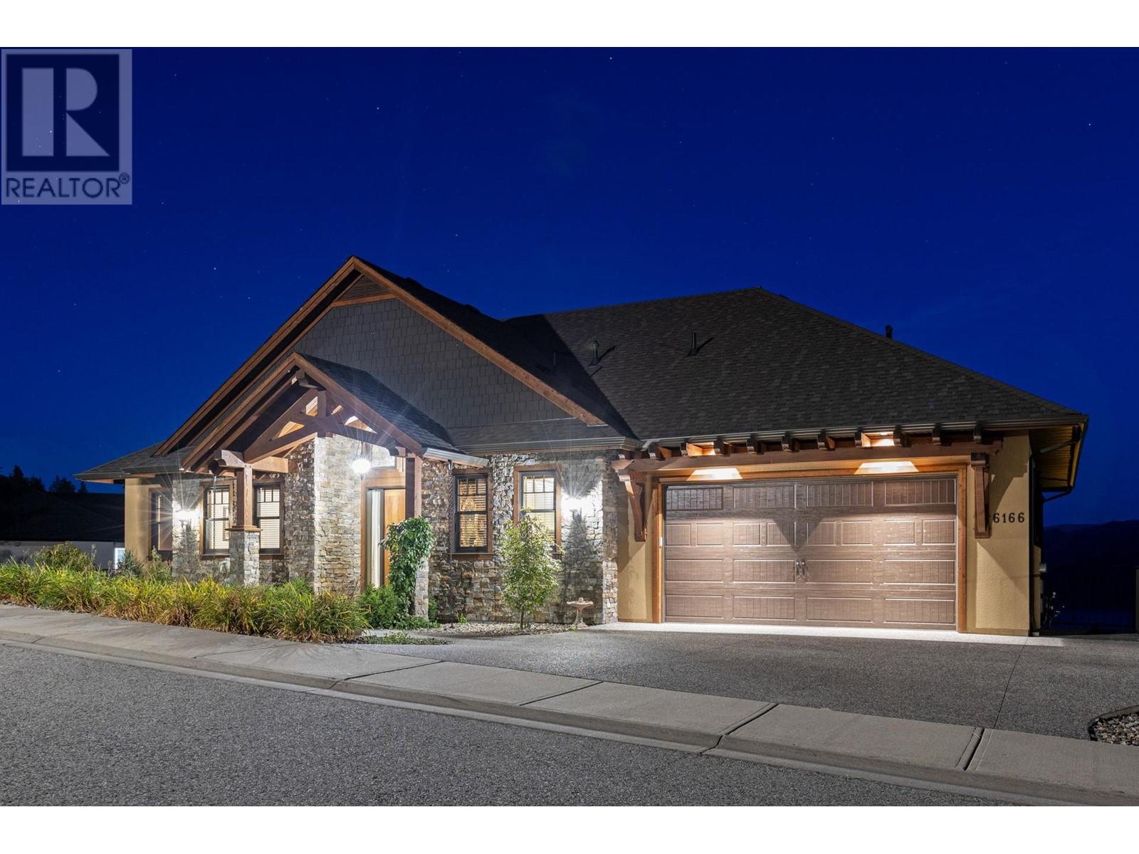 6166 Seymoure Avenue, Peachland, British Columbia  V0H 1X4 - Photo 1 - 10345815