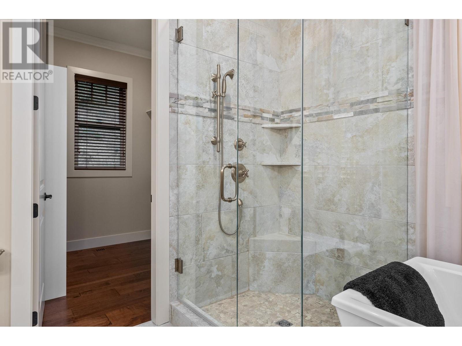 6166 Seymoure Avenue, Peachland, British Columbia  V0H 1X4 - Photo 37 - 10345815