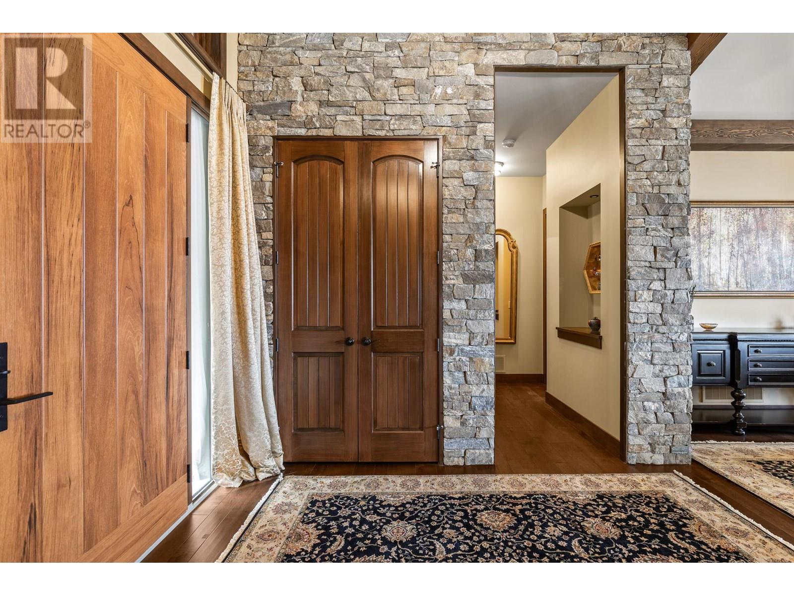6166 Seymoure Avenue, Peachland, British Columbia  V0H 1X4 - Photo 71 - 10345815