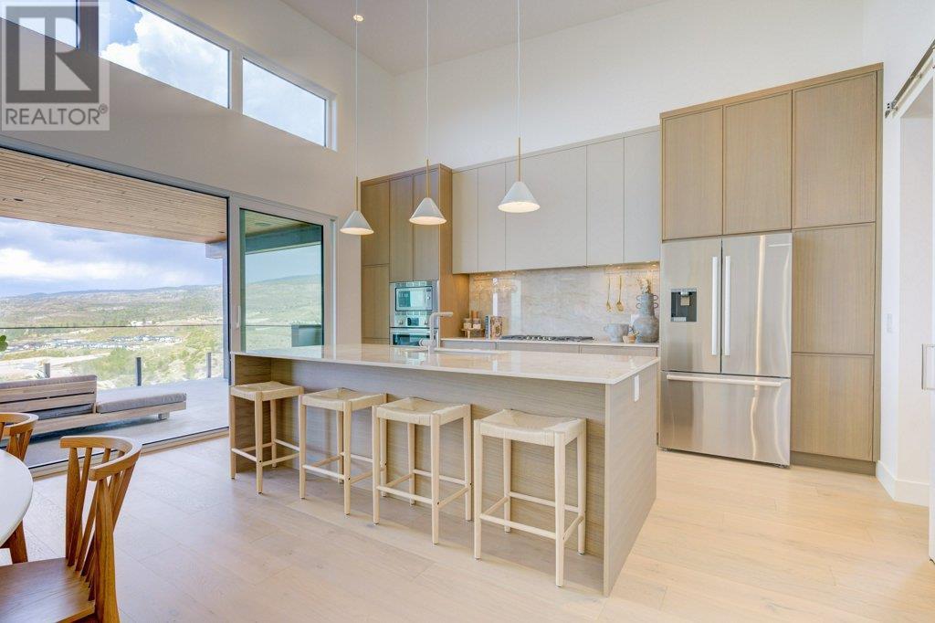 1054 Emslie Street, Kelowna, British Columbia  V1W 5J1 - Photo 10 - 10345760