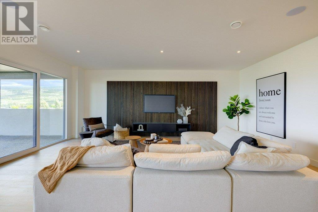 1054 Emslie Street, Kelowna, British Columbia  V1W 5J1 - Photo 52 - 10345760