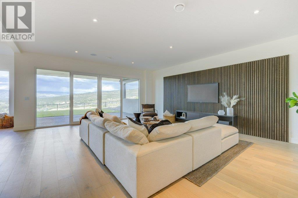 1054 Emslie Street, Kelowna, British Columbia  V1W 5J1 - Photo 57 - 10345760