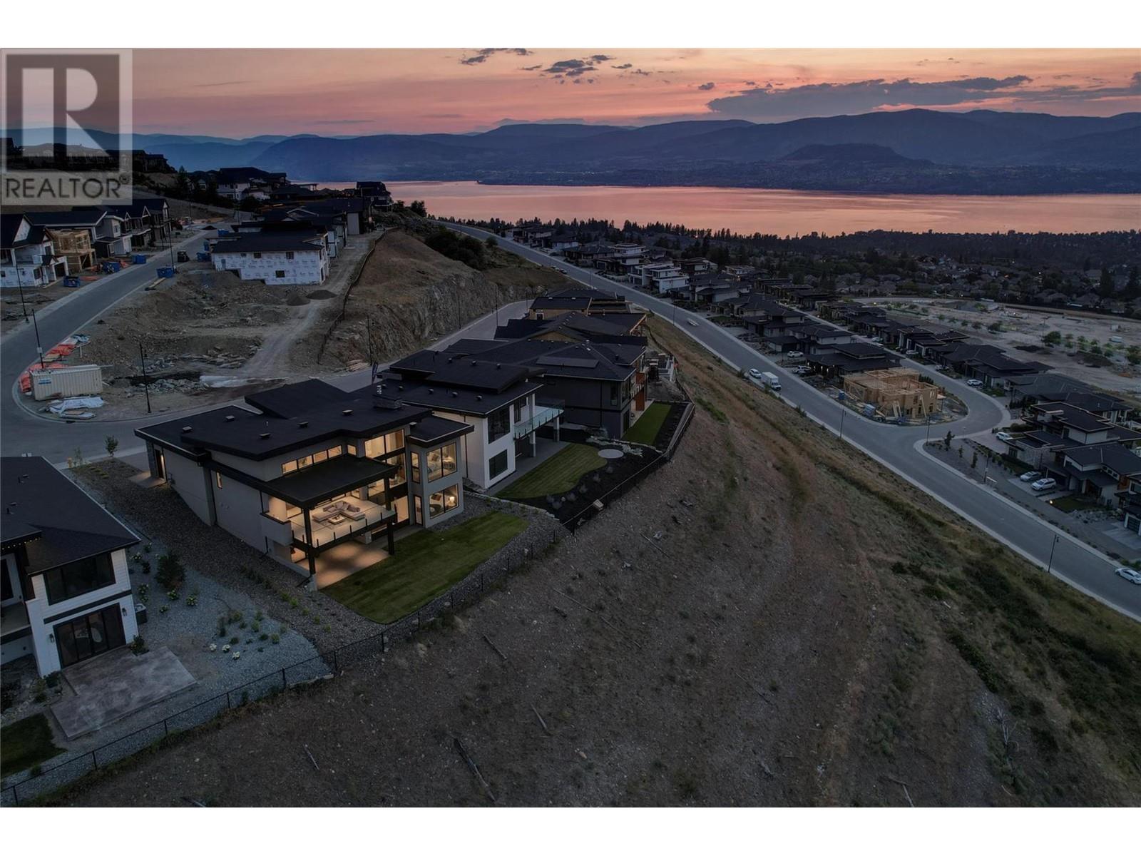 1054 Emslie Street, Kelowna, British Columbia  V1W 5J1 - Photo 92 - 10345760