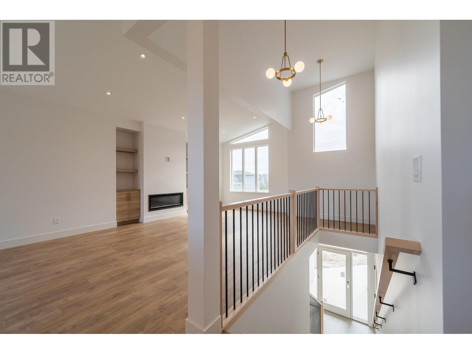 1609 Cordonier Place, Kamloops, British Columbia  V2E 0E4 - Photo 2 - 10345684