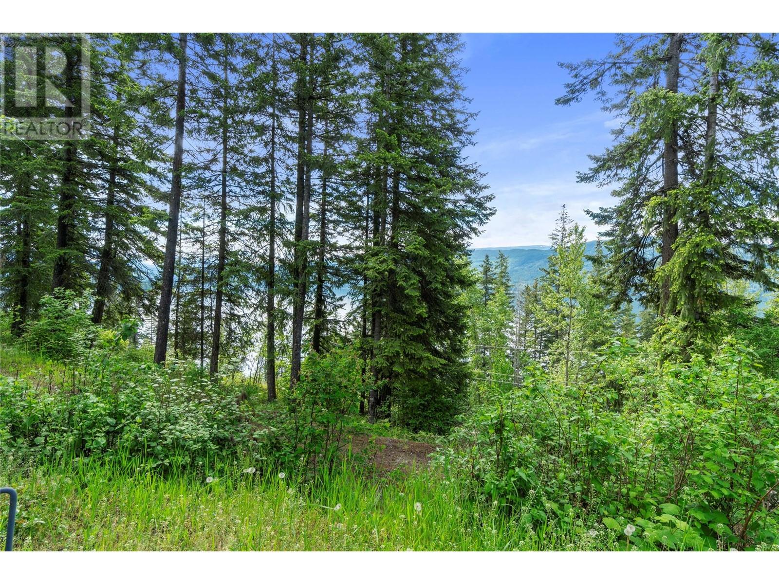 6497 Lindsay Road, Magna Bay, British Columbia  V0E 1M7 - Photo 10 - 10345574