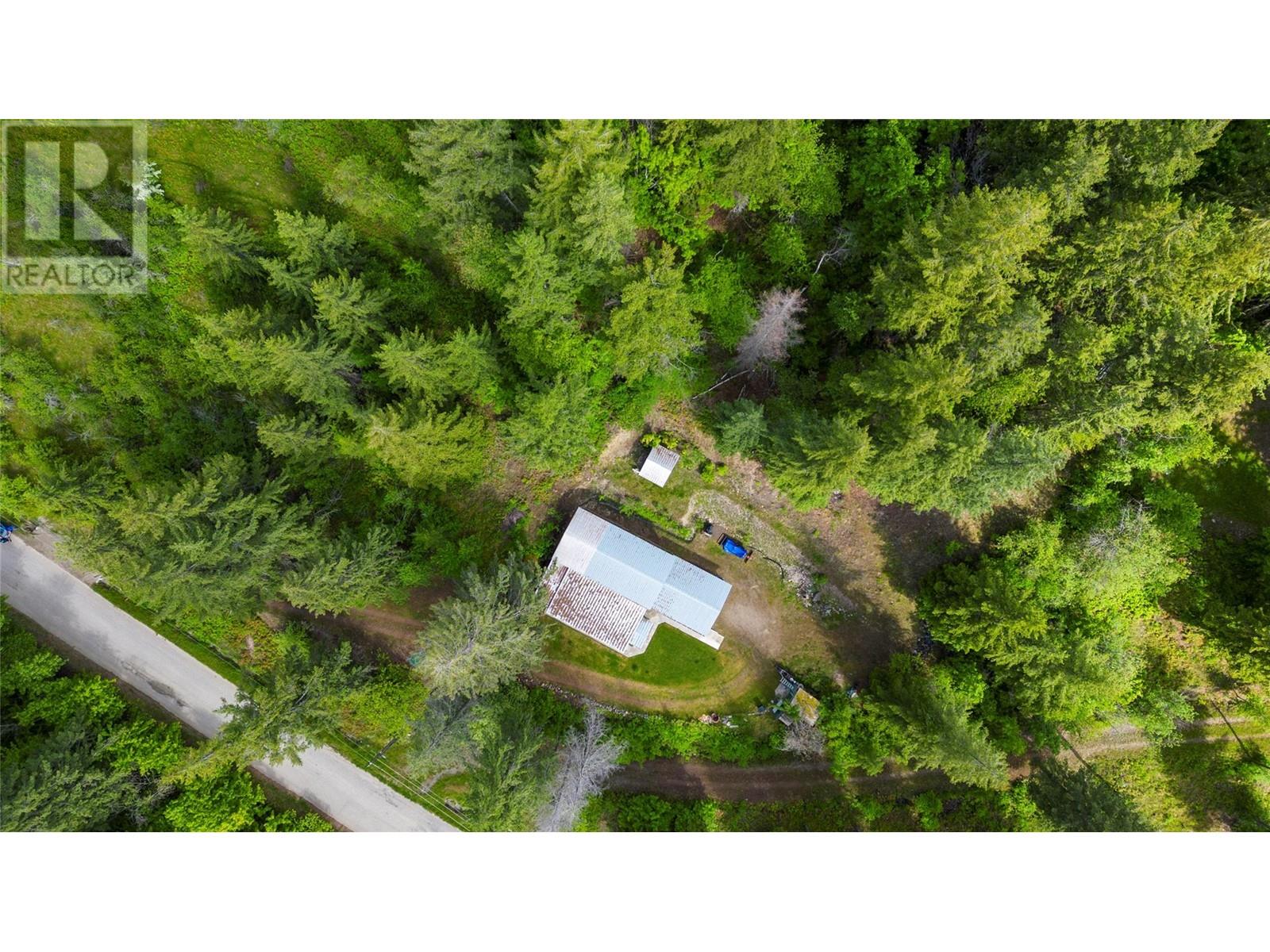 6497 Lindsay Road, Magna Bay, British Columbia  V0E 1M7 - Photo 13 - 10345574