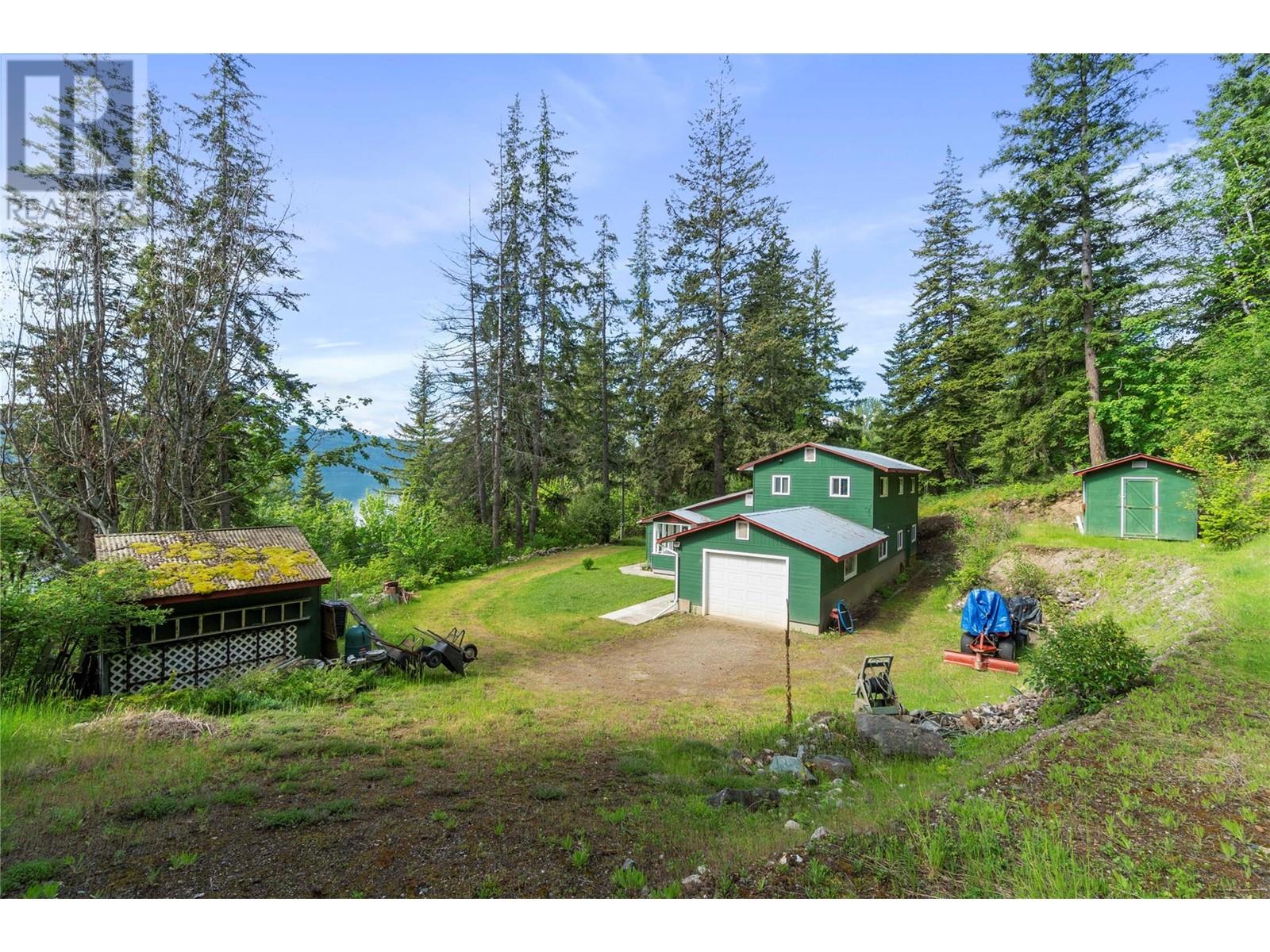6497 Lindsay Road, Magna Bay, British Columbia  V0E 1M7 - Photo 9 - 10345574