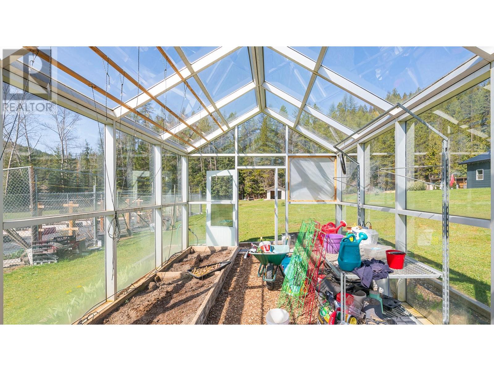 1087 Bear Brook Road, Creston, British Columbia  V0B 1G8 - Photo 17 - 10344988