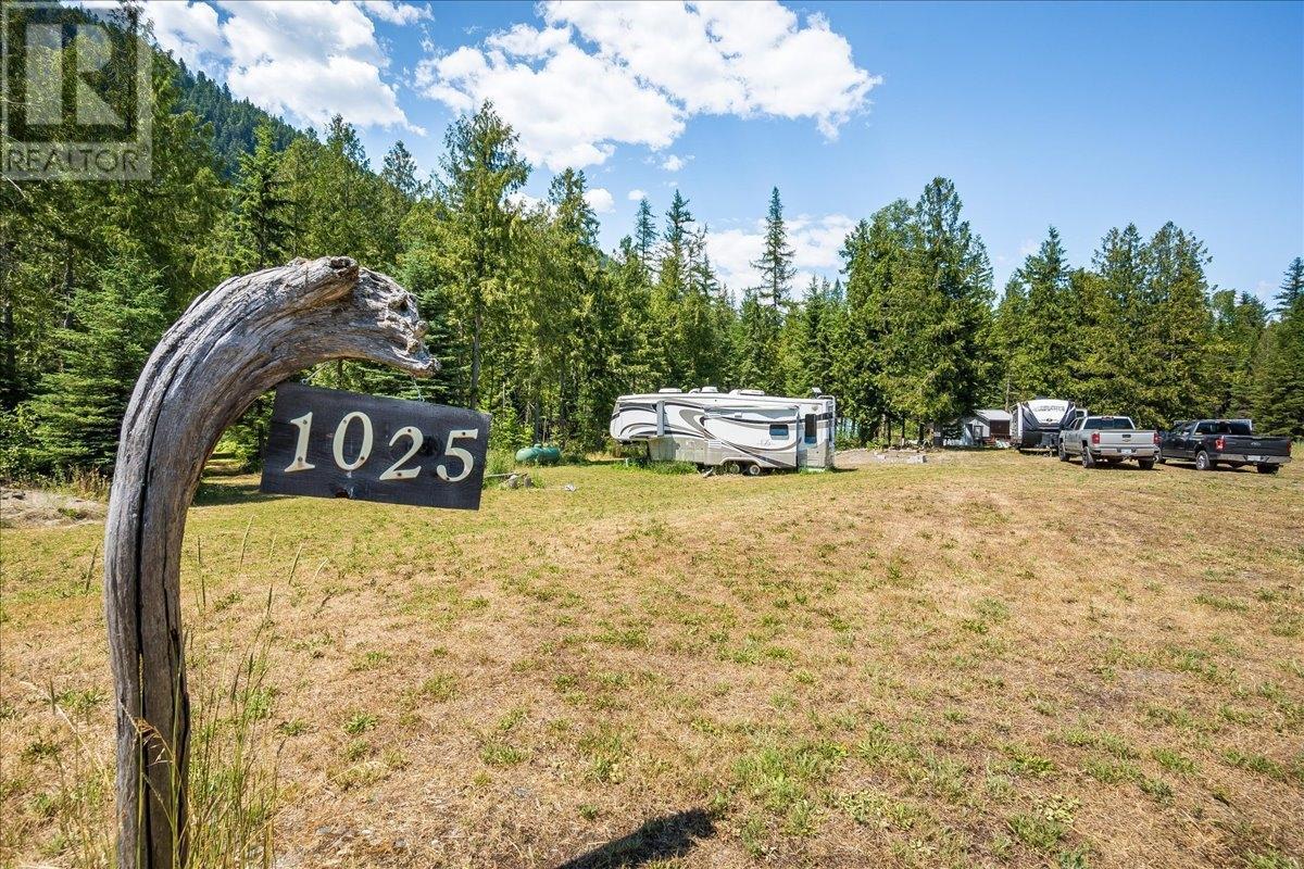 1025 Alexander Gravel Pit Road, Cooper Creek, British Columbia  V0G 1N0 - Photo 19 - 10338376