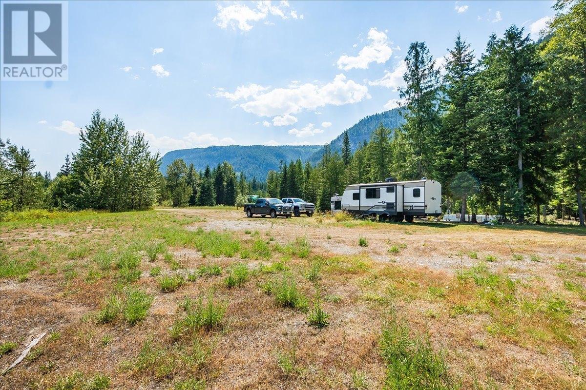 1025 Alexander Gravel Pit Road, Cooper Creek, British Columbia  V0G 1N0 - Photo 22 - 10338376