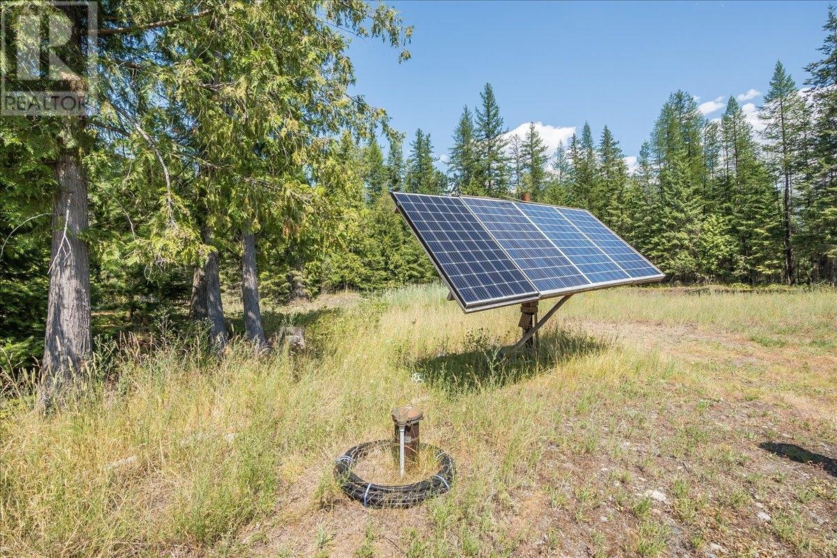 1025 Alexander Gravel Pit Road, Cooper Creek, British Columbia  V0G 1N0 - Photo 24 - 10338376
