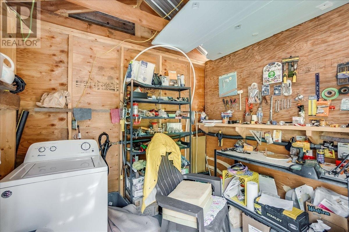 1025 Alexander Gravel Pit Road, Cooper Creek, British Columbia  V0G 1N0 - Photo 29 - 10338376