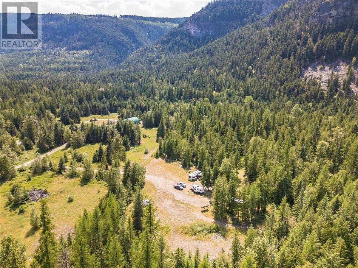 1025 Alexander Gravel Pit Road, Cooper Creek, British Columbia  V0G 1N0 - Photo 37 - 10338376
