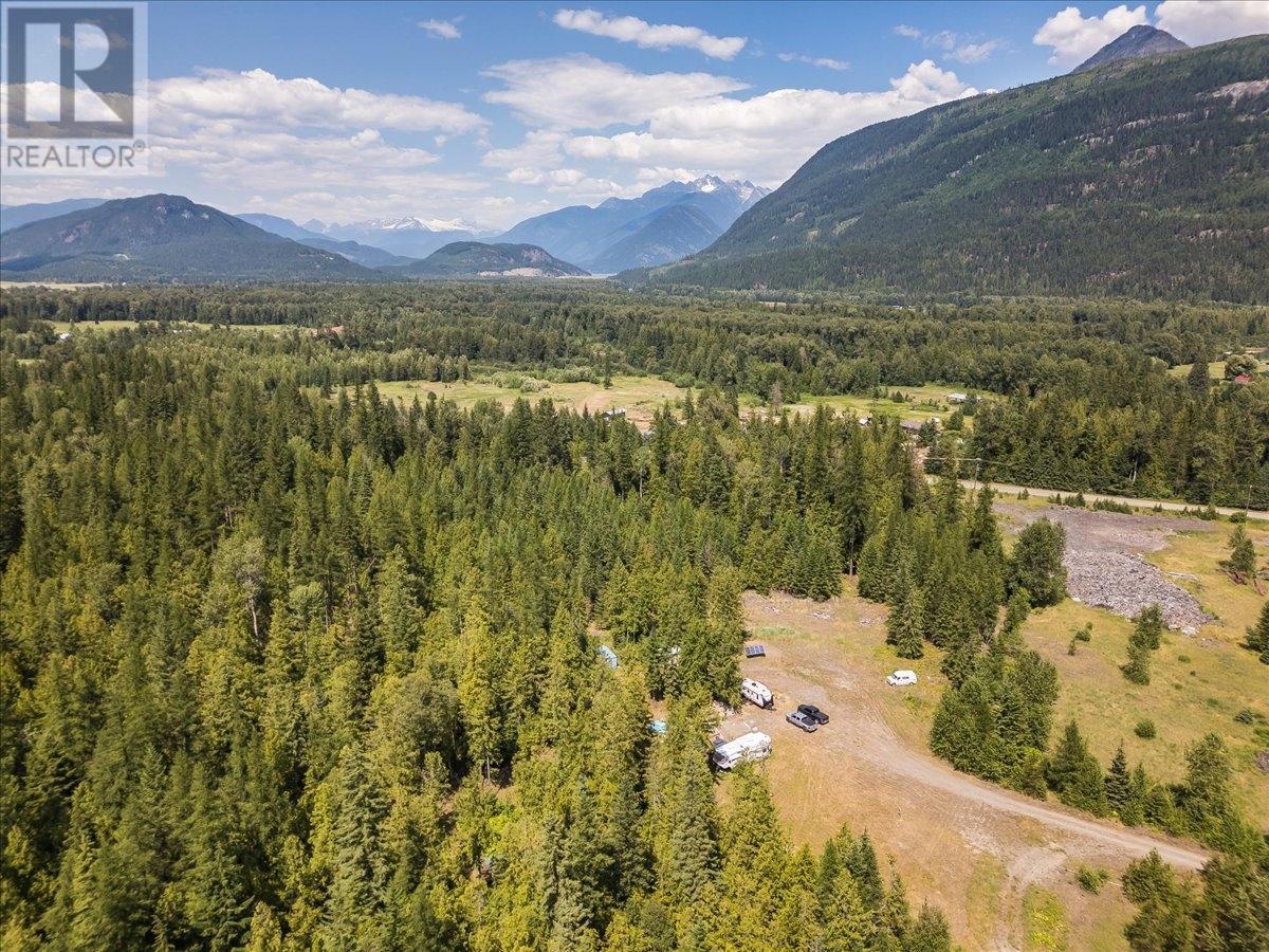 1025 Alexander Gravel Pit Road, Cooper Creek, British Columbia  V0G 1N0 - Photo 41 - 10338376