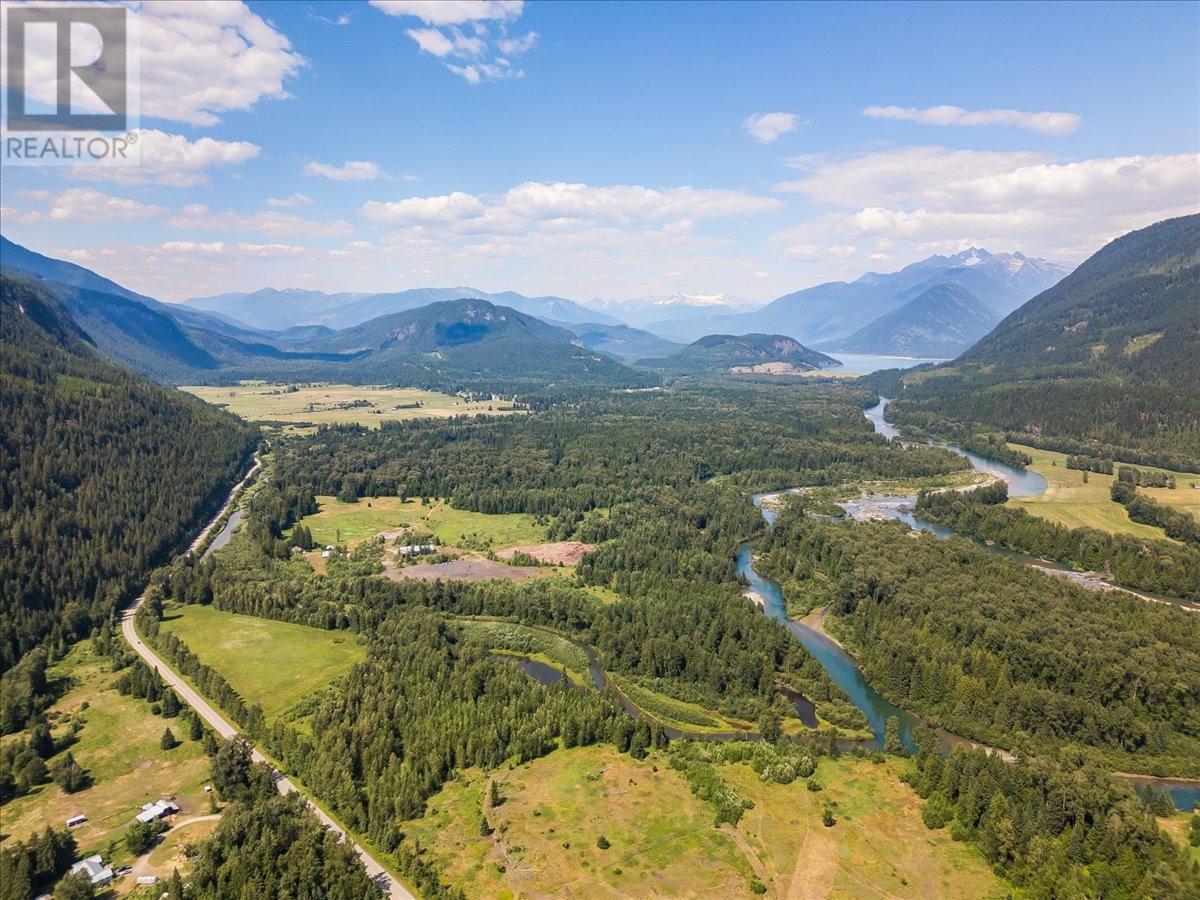 1025 Alexander Gravel Pit Road, Cooper Creek, British Columbia  V0G 1N0 - Photo 43 - 10338376