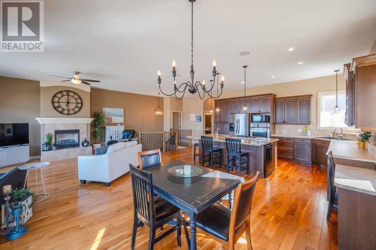 1564 Holden Road, Penticton, British Columbia  V2A 8M9 - Photo 11 - 10345860
