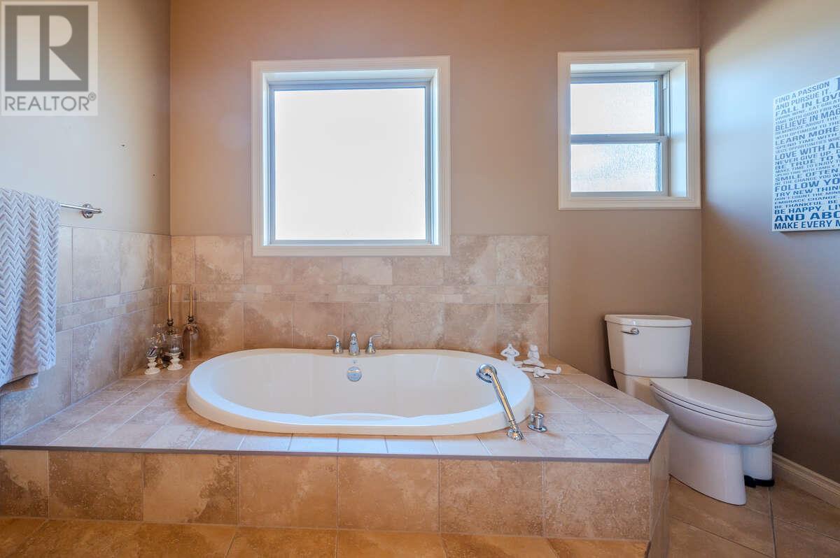 1564 Holden Road, Penticton, British Columbia  V2A 8M9 - Photo 41 - 10345860