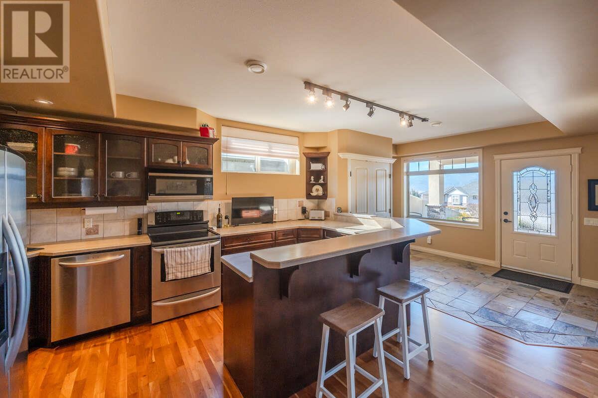1564 Holden Road, Penticton, British Columbia  V2A 8M9 - Photo 46 - 10345860