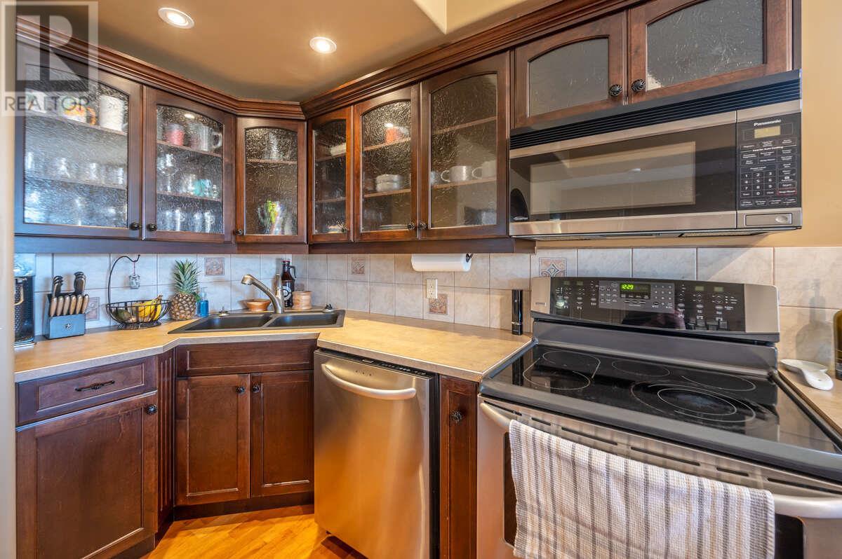 1564 Holden Road, Penticton, British Columbia  V2A 8M9 - Photo 47 - 10345860