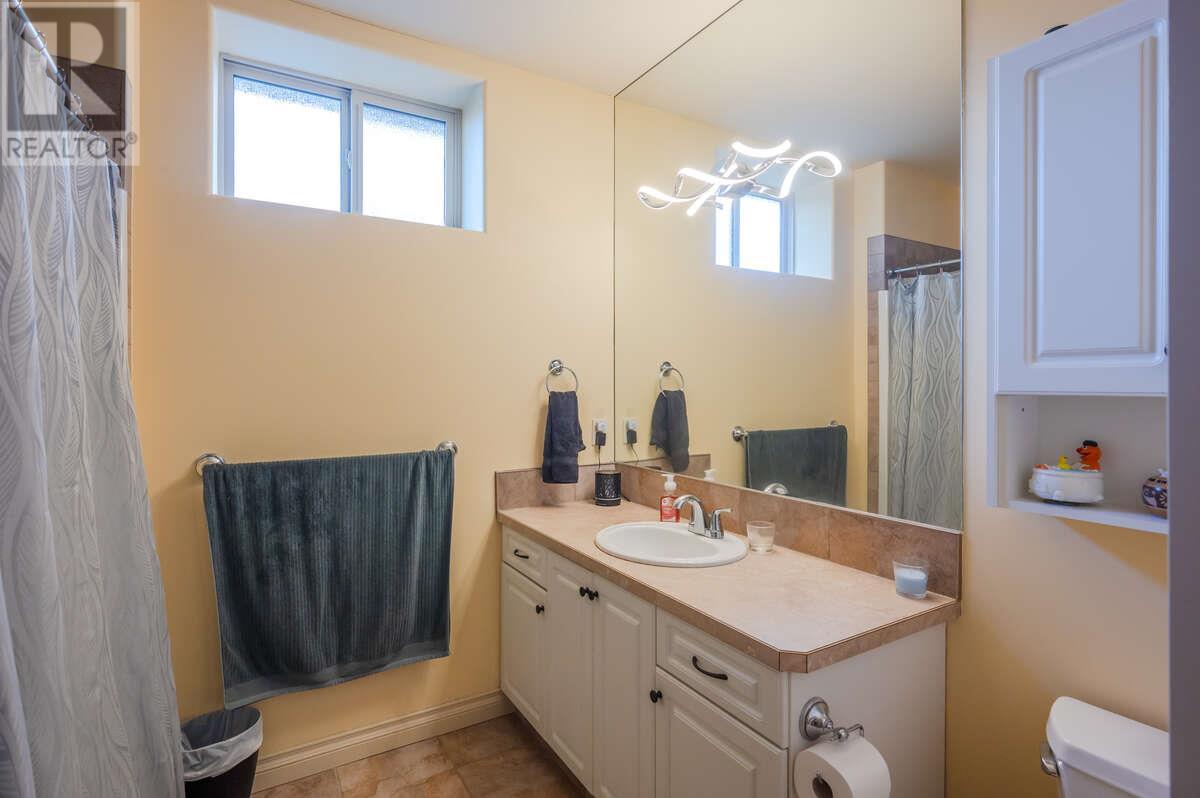 1564 Holden Road, Penticton, British Columbia  V2A 8M9 - Photo 50 - 10345860