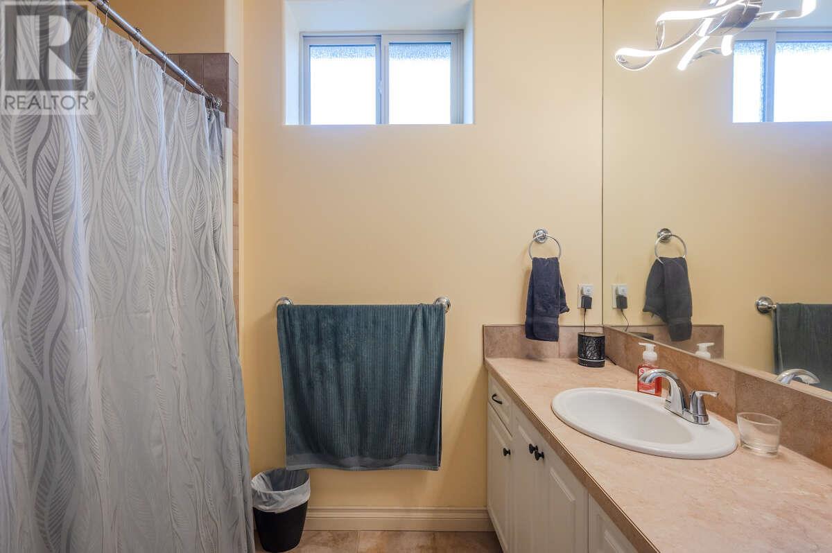 1564 Holden Road, Penticton, British Columbia  V2A 8M9 - Photo 51 - 10345860