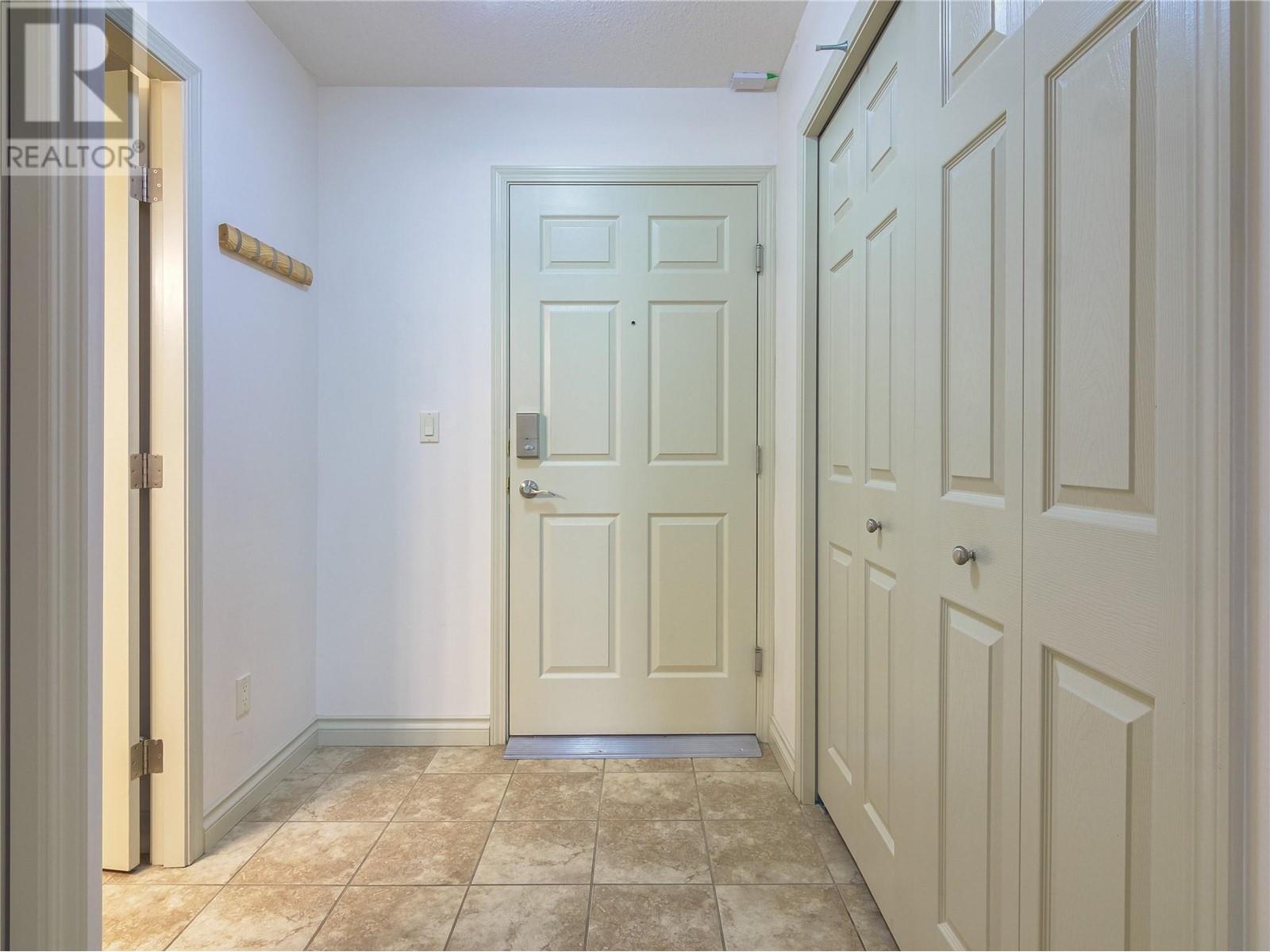 2113 Atkinson Street Unit# 101, Penticton, British Columbia  V2A 8R5 - Photo 17 - 10345822