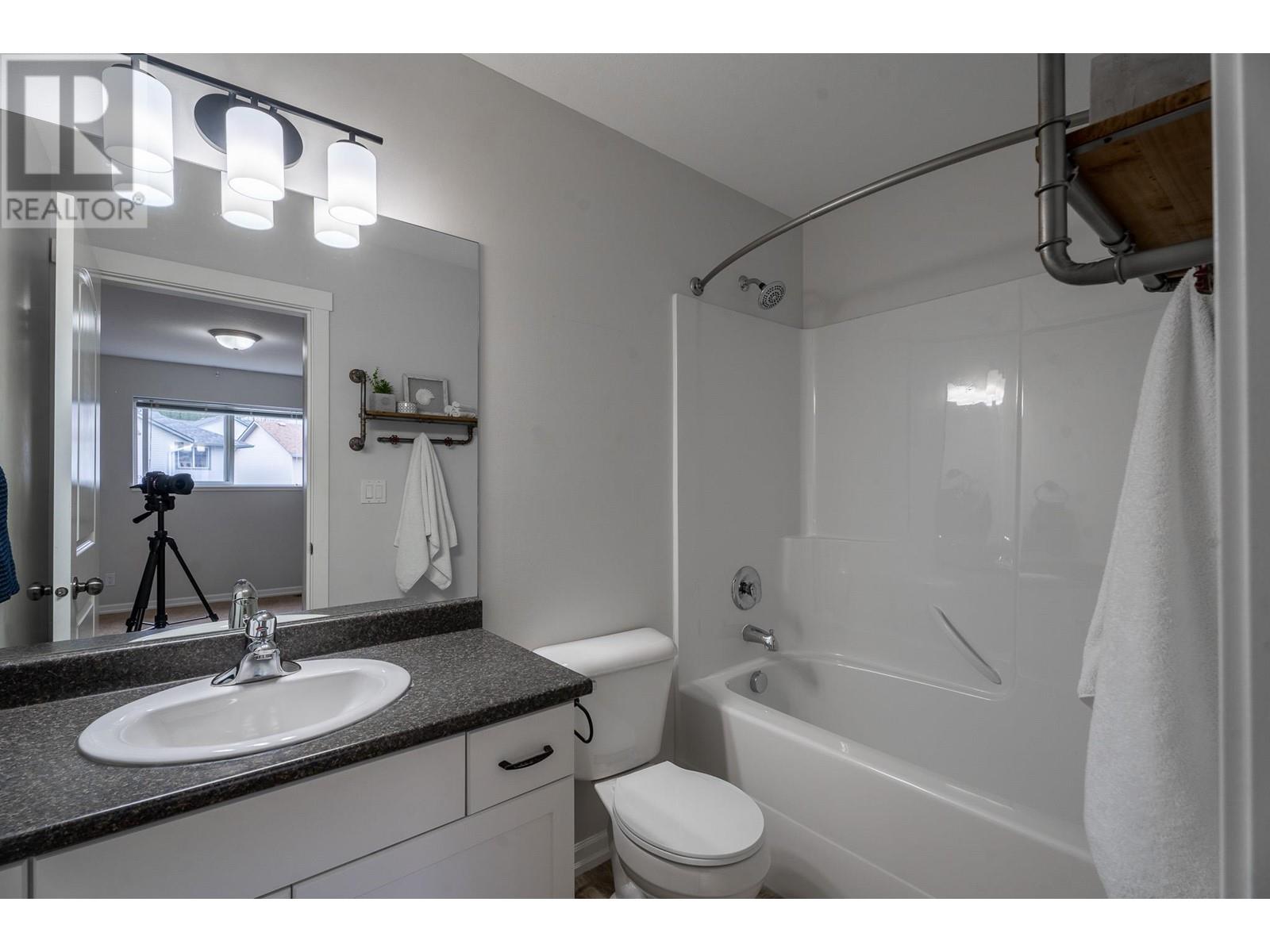1900 Hugh Allan Drive Unit# 18, Kamloops, British Columbia  V1S 0A8 - Photo 7 - 10345797