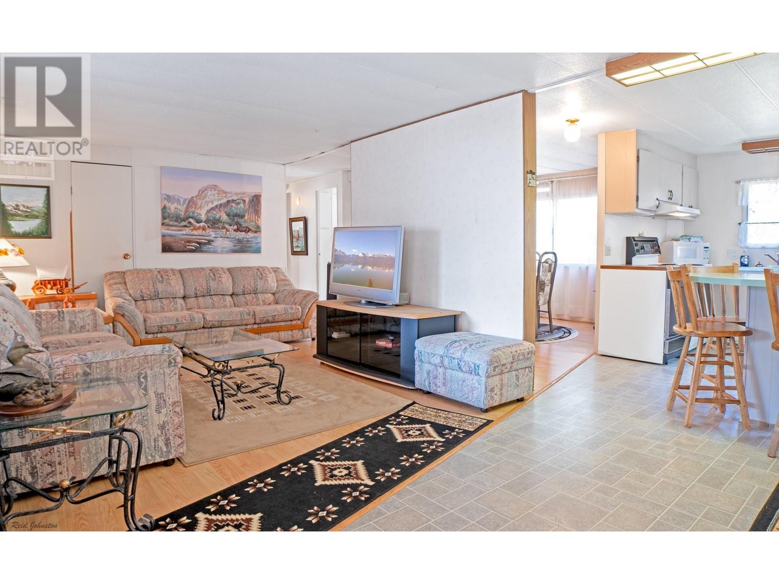 12830 3a Highway, Boswell, British Columbia  V0B 1A4 - Photo 4 - 10345502