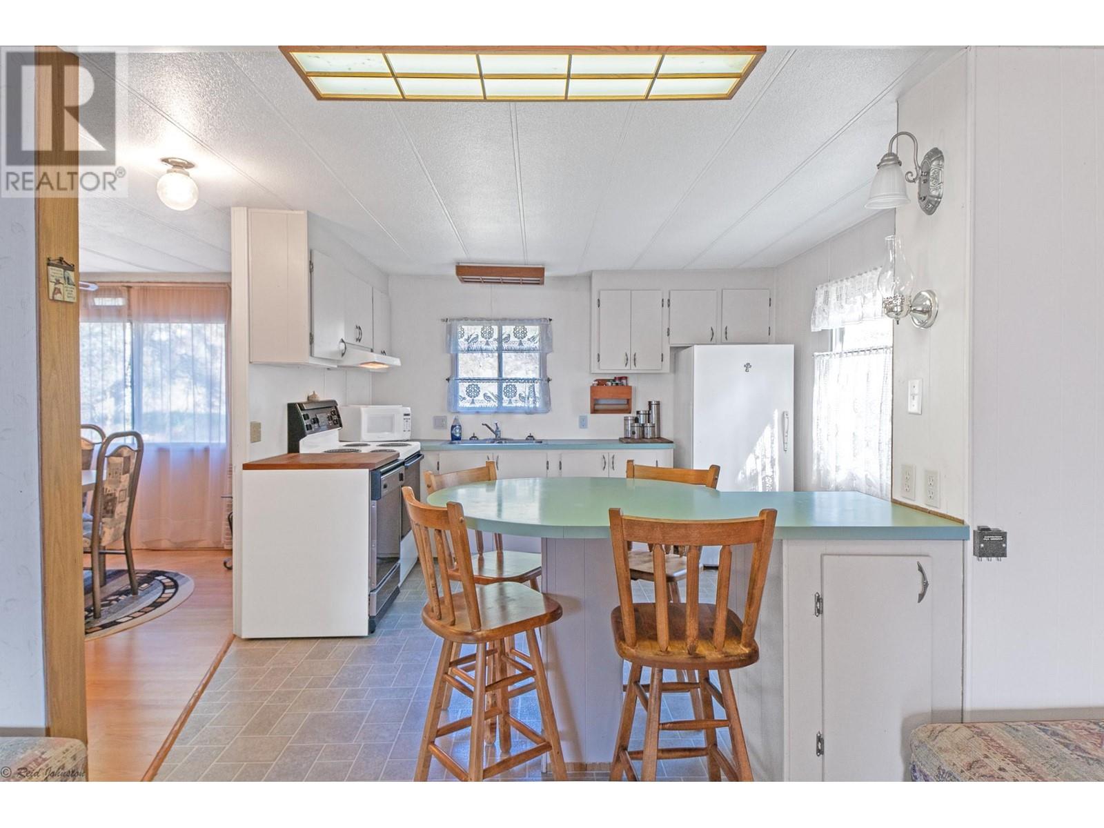 12830 3a Highway, Boswell, British Columbia  V0B 1A4 - Photo 6 - 10345502