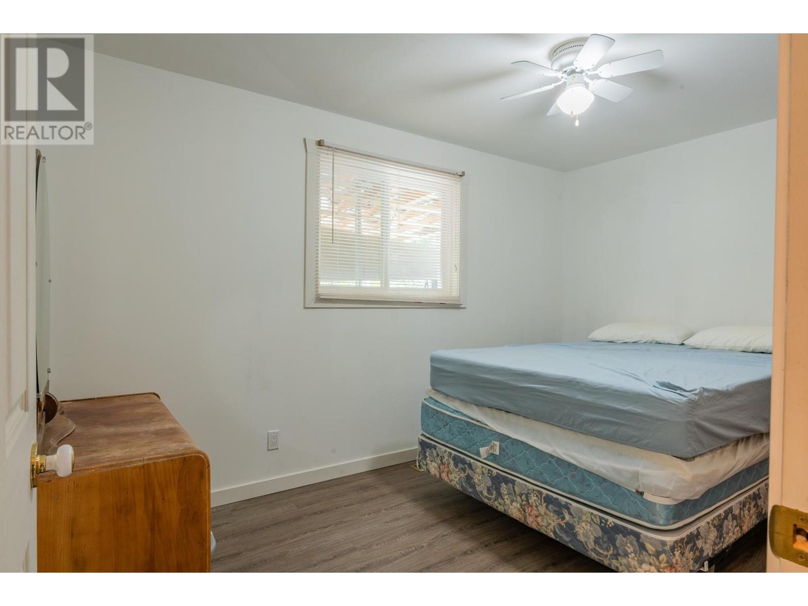 60 Chase Road, Christina Lake, British Columbia  V0G 1E0 - Photo 11 - 10345494