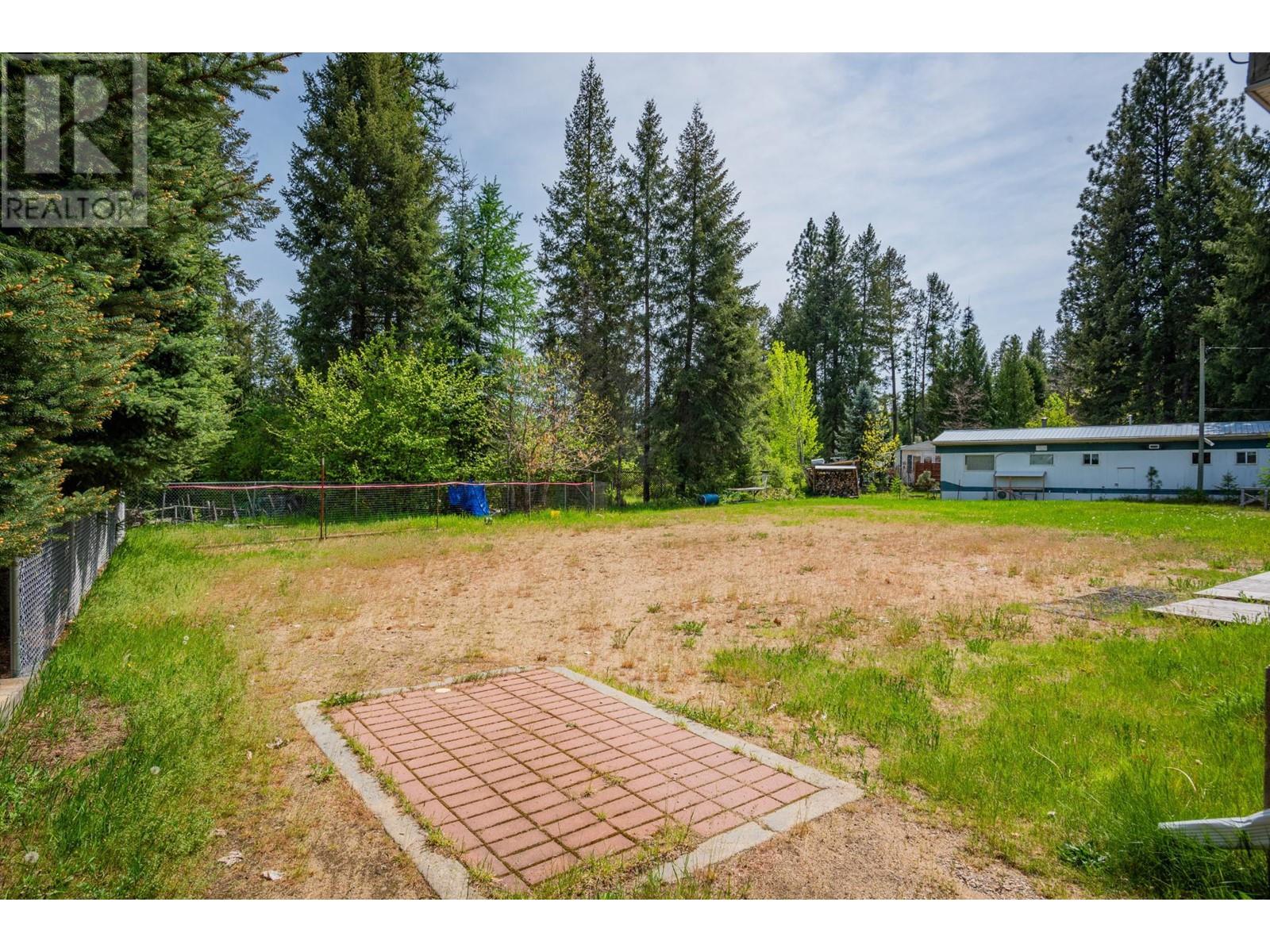 60 Chase Road, Christina Lake, British Columbia  V0G 1E0 - Photo 32 - 10345494