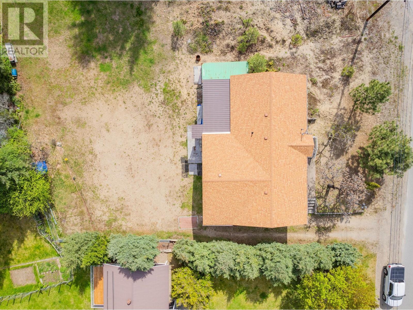 60 Chase Road, Christina Lake, British Columbia  V0G 1E0 - Photo 38 - 10345494