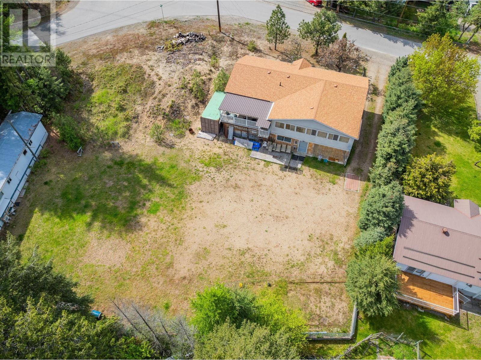 60 Chase Road, Christina Lake, British Columbia  V0G 1E0 - Photo 39 - 10345494
