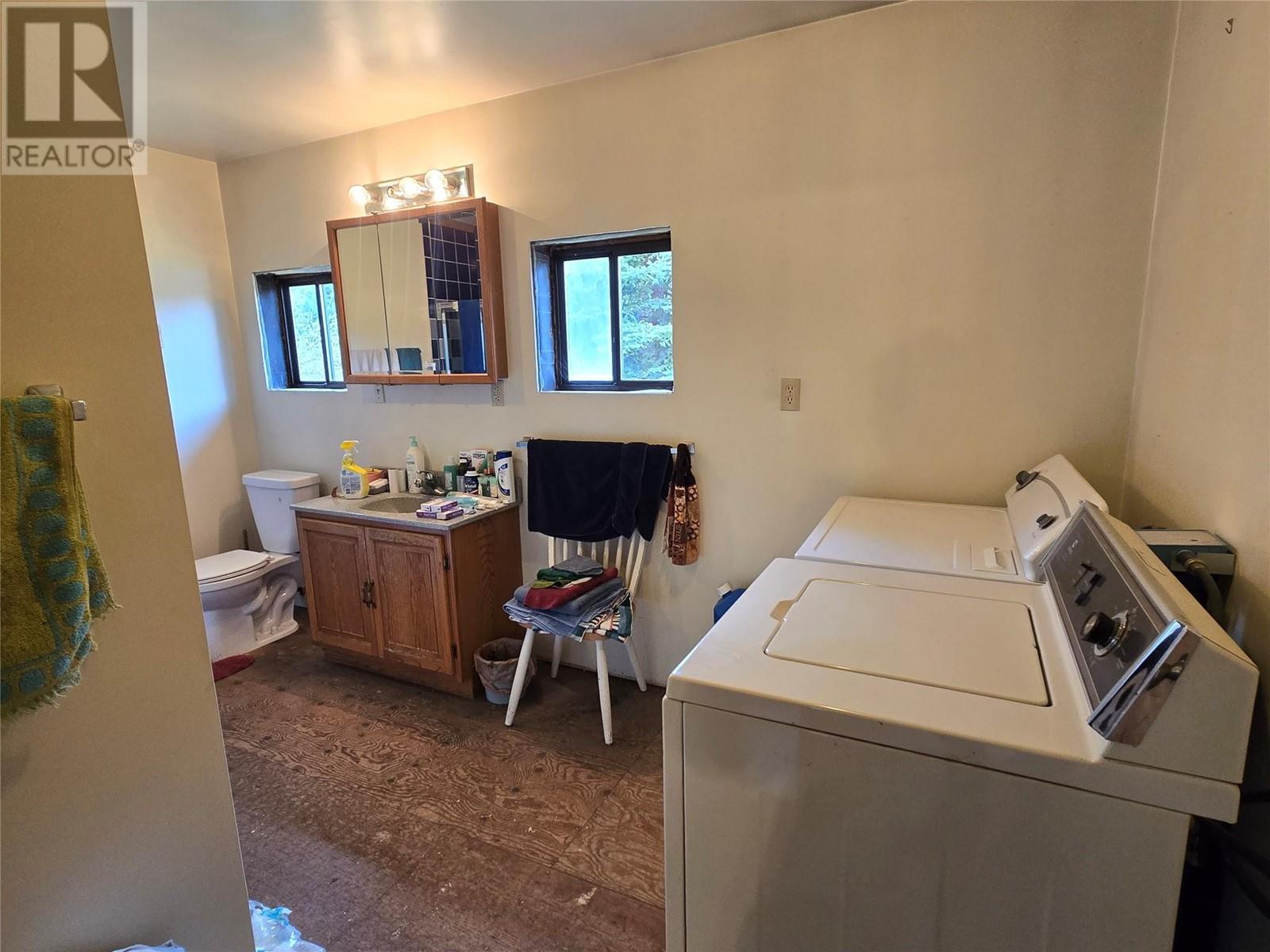 6268 Picard Road, Appledale, British Columbia  V0G 2J0 - Photo 18 - 10345836
