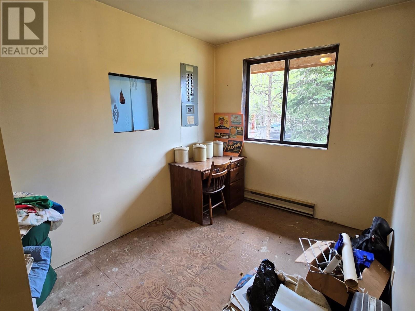 6268 Picard Road, Appledale, British Columbia  V0G 2J0 - Photo 21 - 10345836