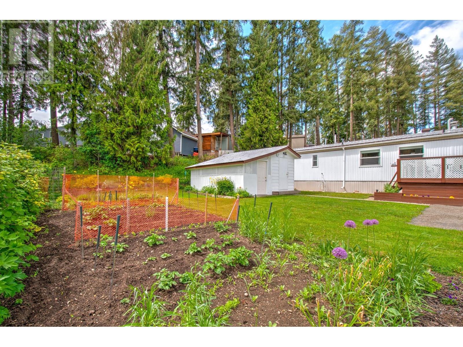6588 97a Highway Unit# 25, Enderby, British Columbia  V0E 1V3 - Photo 27 - 10345713