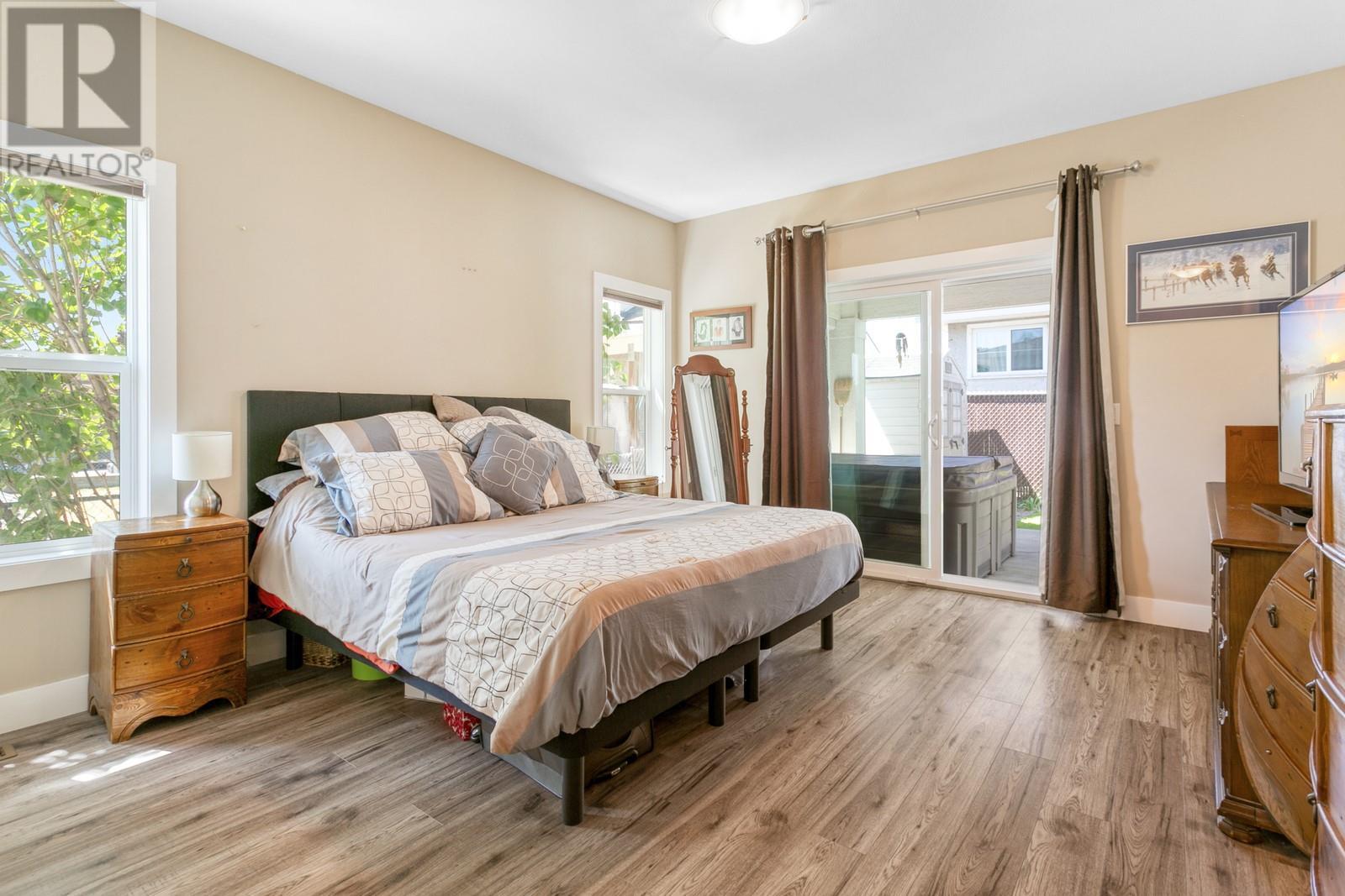 875-877 Jones Street, Kelowna, British Columbia  V1Y 2S6 - Photo 13 - 10345653