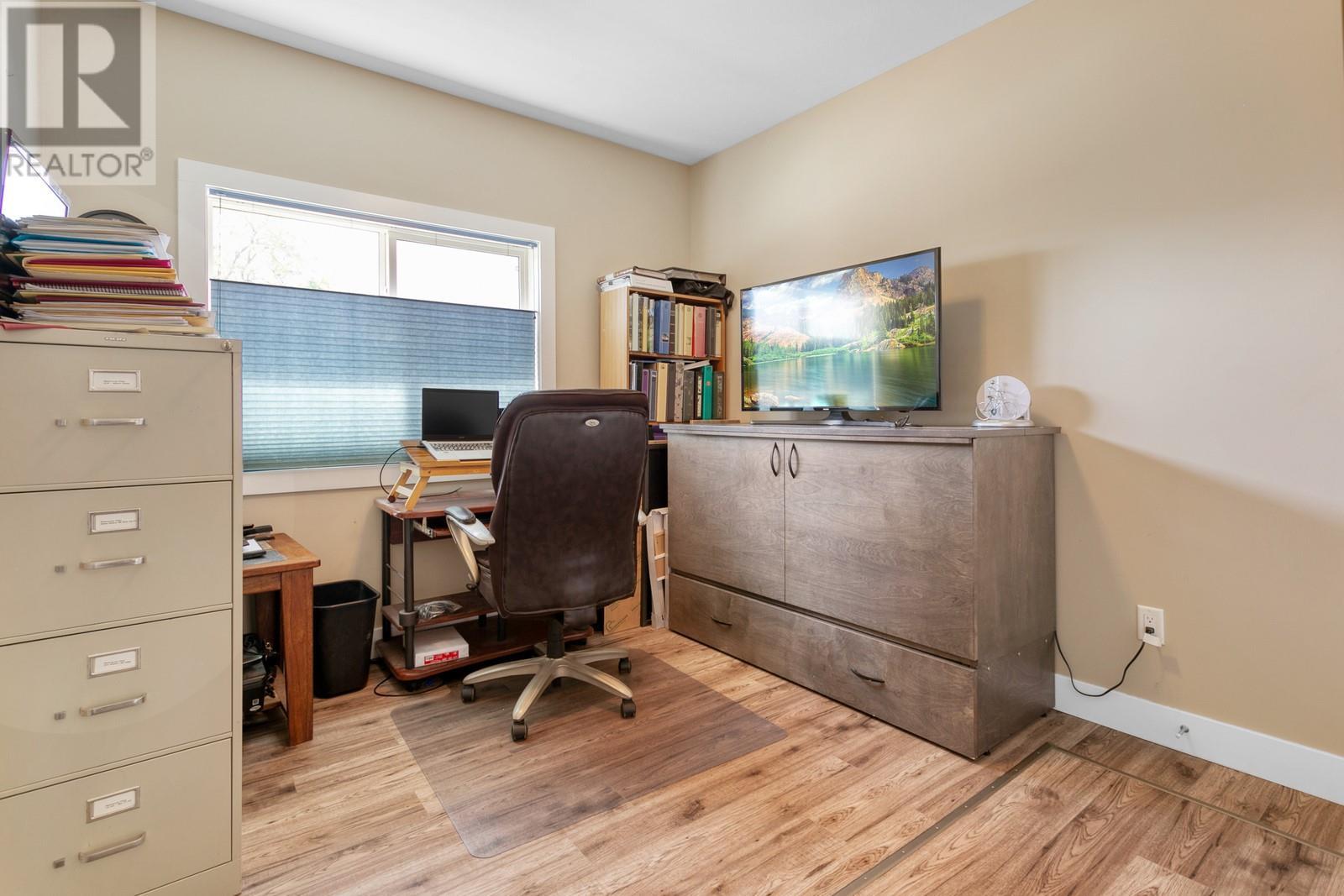 875-877 Jones Street, Kelowna, British Columbia  V1Y 2S6 - Photo 16 - 10345653
