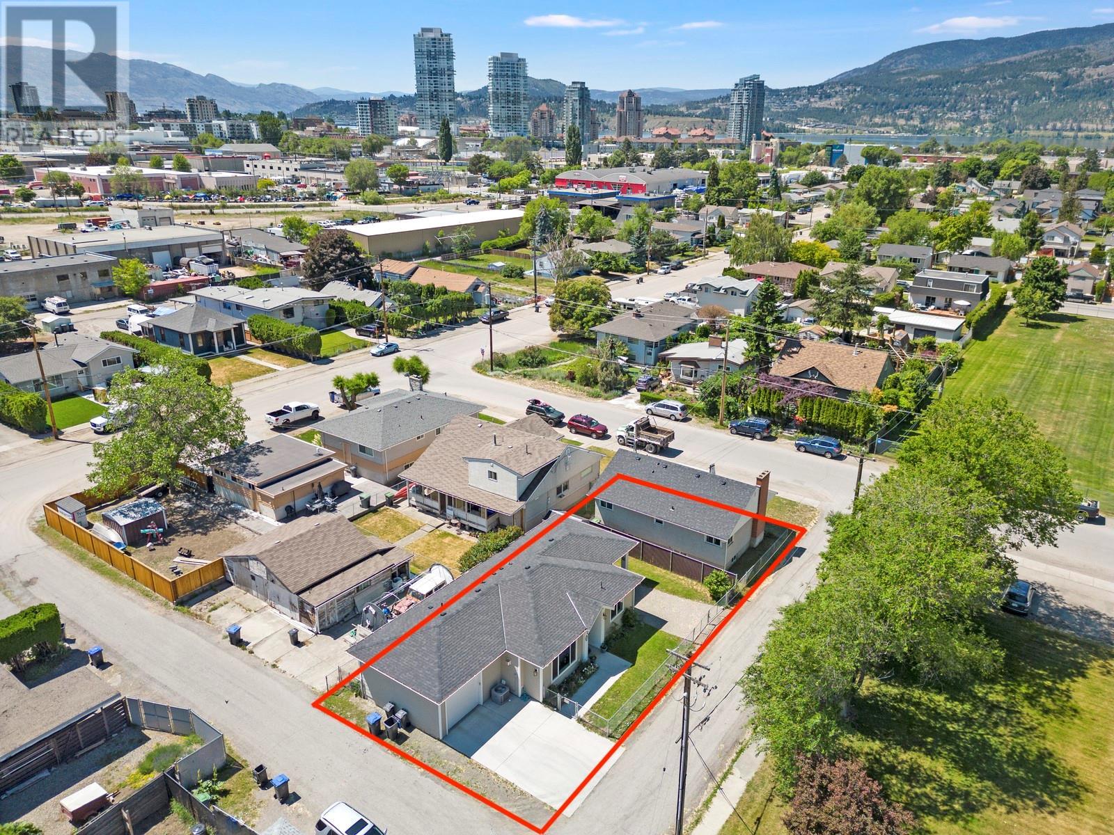 875-877 Jones Street, Kelowna, British Columbia  V1Y 2S6 - Photo 2 - 10345653