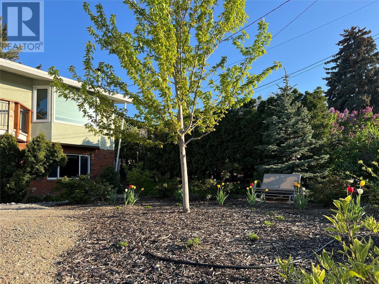 2415 Collingwood Road, West Kelowna, British Columbia  V1Z 2C3 - Photo 4 - 10345476