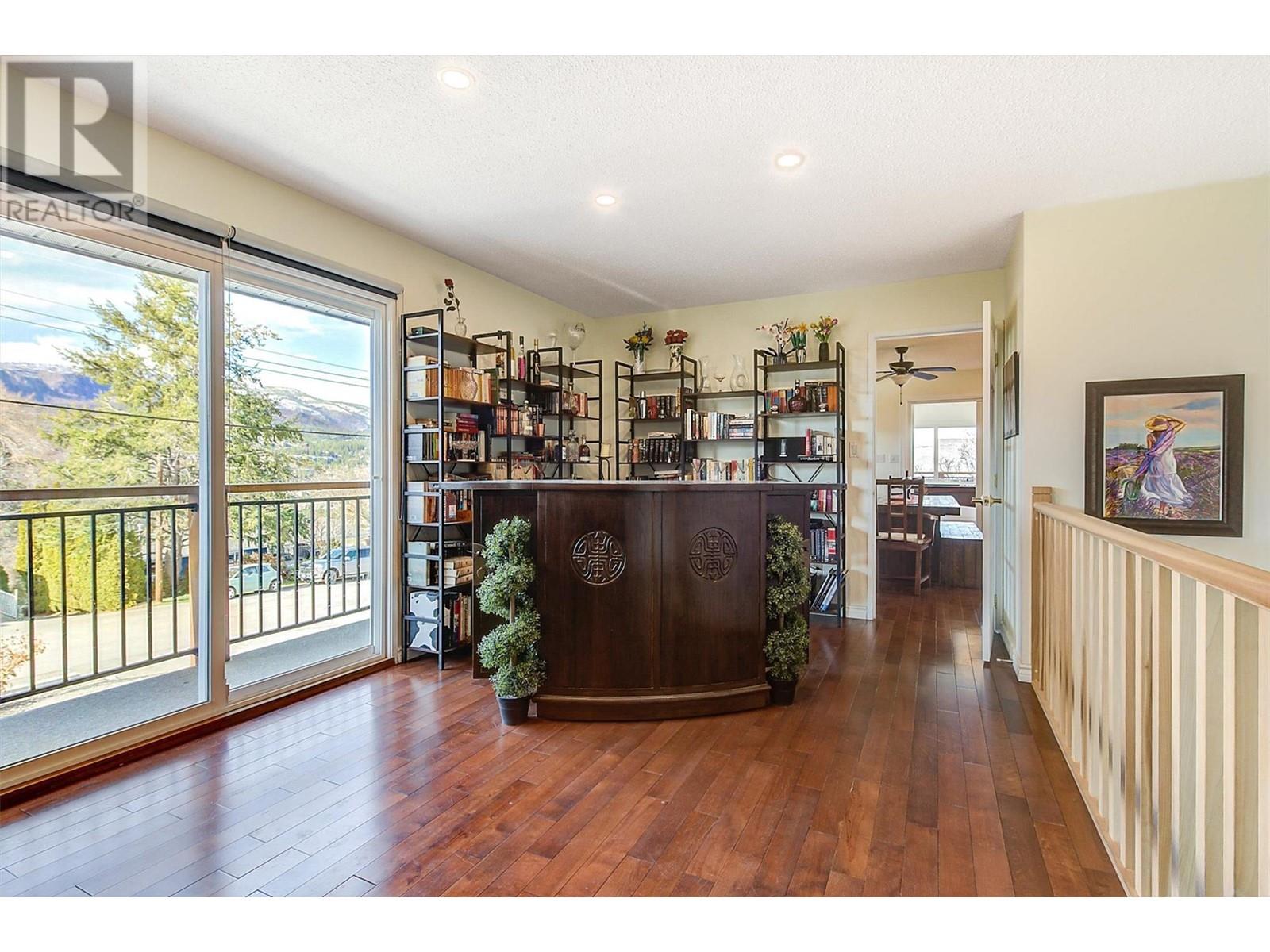 2415 Collingwood Road, West Kelowna, British Columbia  V1Z 2C3 - Photo 9 - 10345476