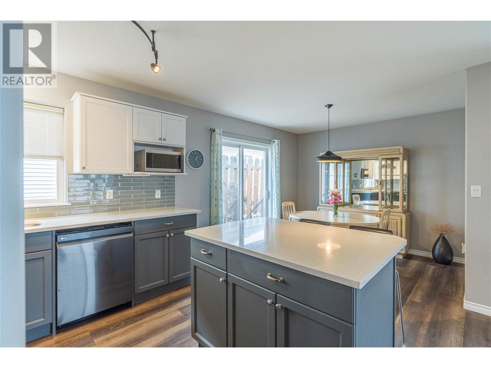 1221 Raven Drive, Kamloops, British Columbia  V2B 8P3 - Photo 10 - 10345272