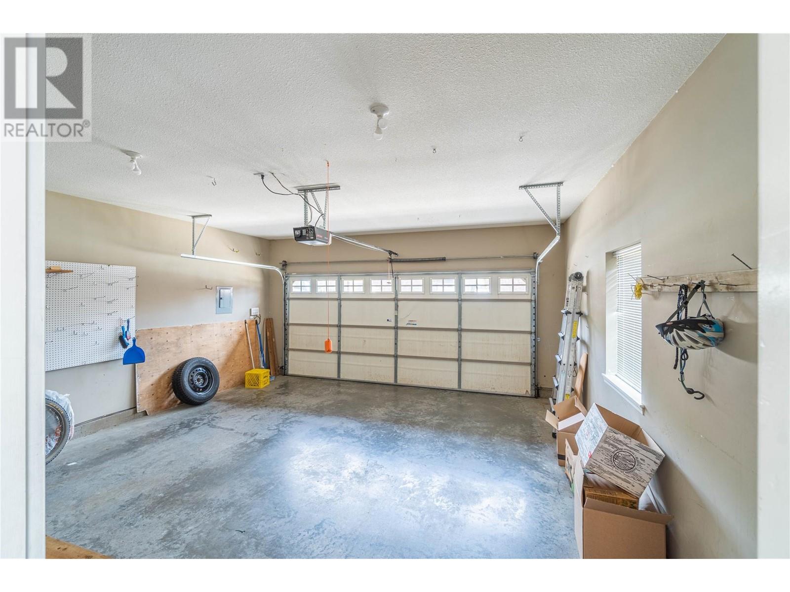 1221 Raven Drive, Kamloops, British Columbia  V2B 8P3 - Photo 33 - 10345272