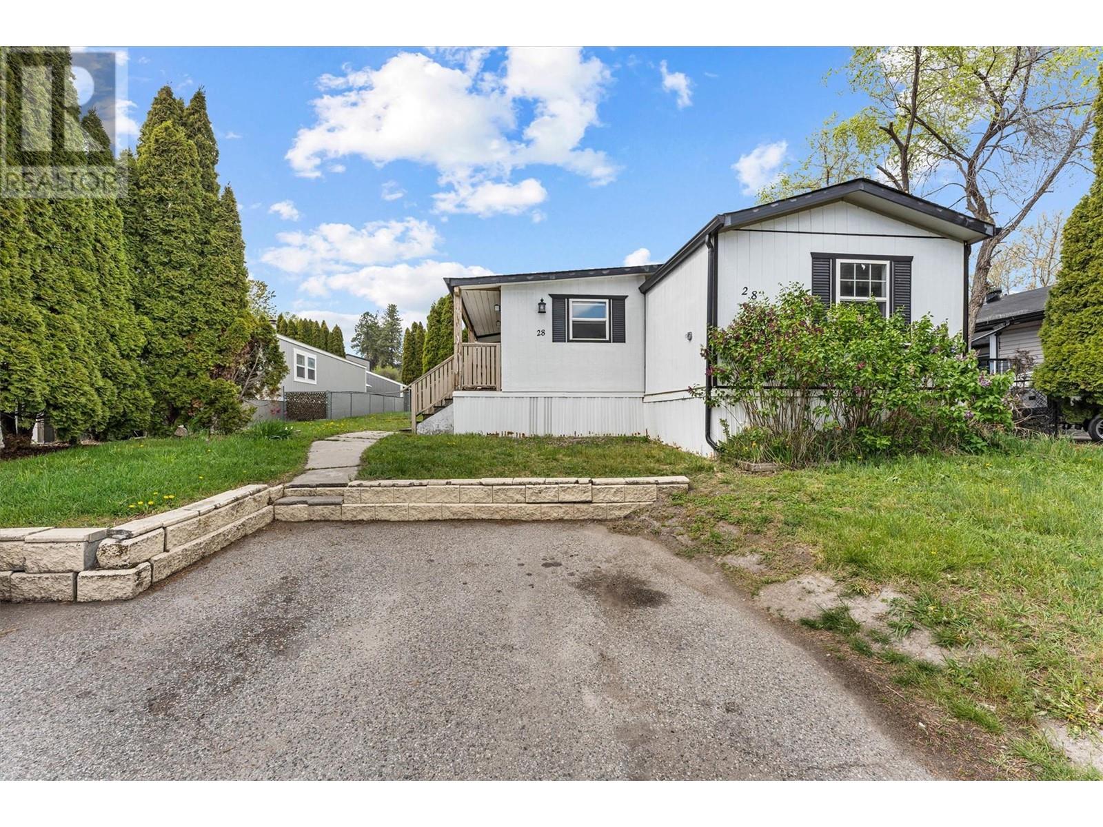 3381 Village Green Way Unit# 28, Westbank, British Columbia  V4T 1L2 - Photo 1 - 10344234