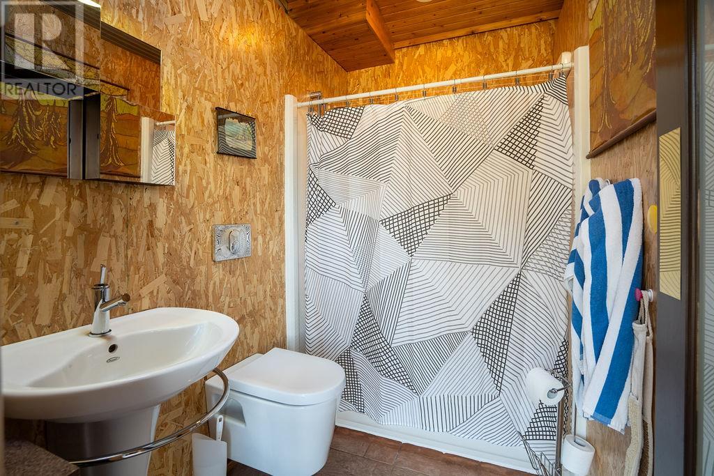 8902 Beach Street, Balfour, British Columbia  V0G 1C0 - Photo 26 - 10342192