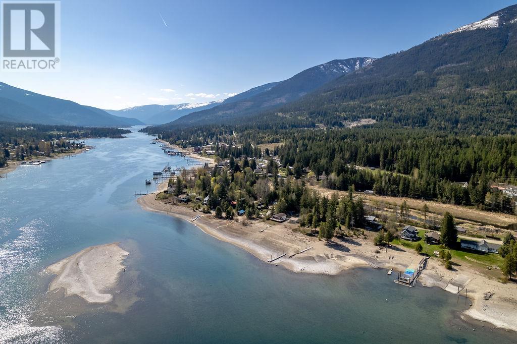 8902 Beach Street, Balfour, British Columbia  V0G 1C0 - Photo 41 - 10342192