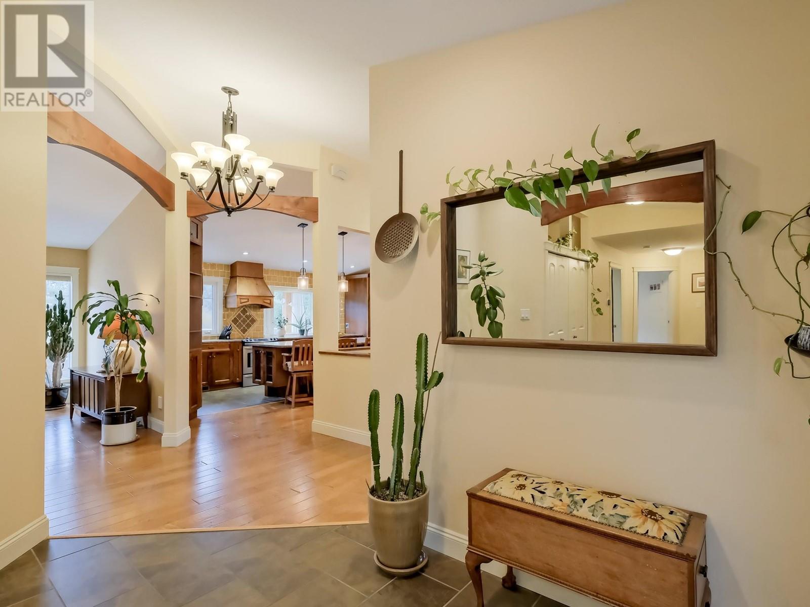 5617 Simpson Road, Summerland, British Columbia  V0H 1Z2 - Photo 6 - 10345870